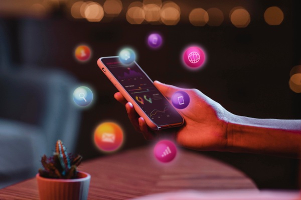 Carreiras mais bem pagas do Brasil - Conceito de marketing de mídia social para marketing com aplicativos