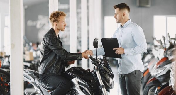 As melhores concessionárias de motocicletas elétricas do Brasil
