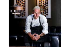 Luiz Filipe Souza, talentoso chef de ratatouille do restaurante Evvai, é considerado, sem dúvida, um dos melhores chefs de ratatouille do Brasil.