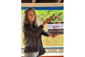 Anna Muylaert é uma das diretoras de cinema mais reconhecidas por sua sensibilidade social e habilidade em retratar questões de classe, identidade e família.