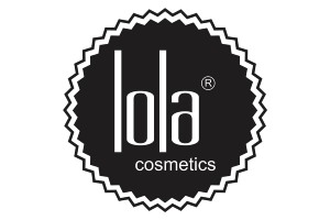A Lola Cosméticos se destaca como uma das melhores lojas de produtos para fios no Brasil, oferecendo uma linha diversificada de produtos para cabelo de alta qualidade